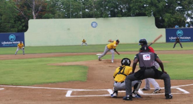 people playing baseball